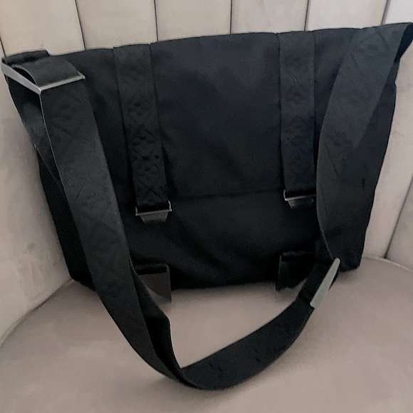 Vintage Bottega Veneta authentic crossbody - Picture 9 of 15